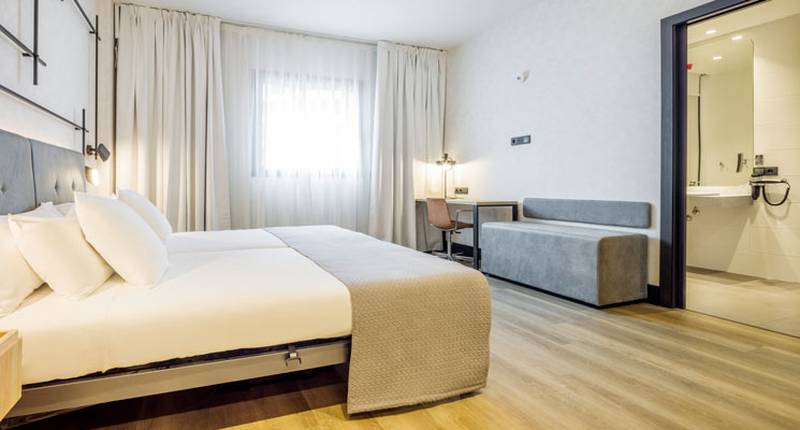 Accesible room ILUNION San Mamés Hotel Bilbao